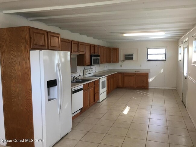 Building Photo - 5095 Melissa Dr