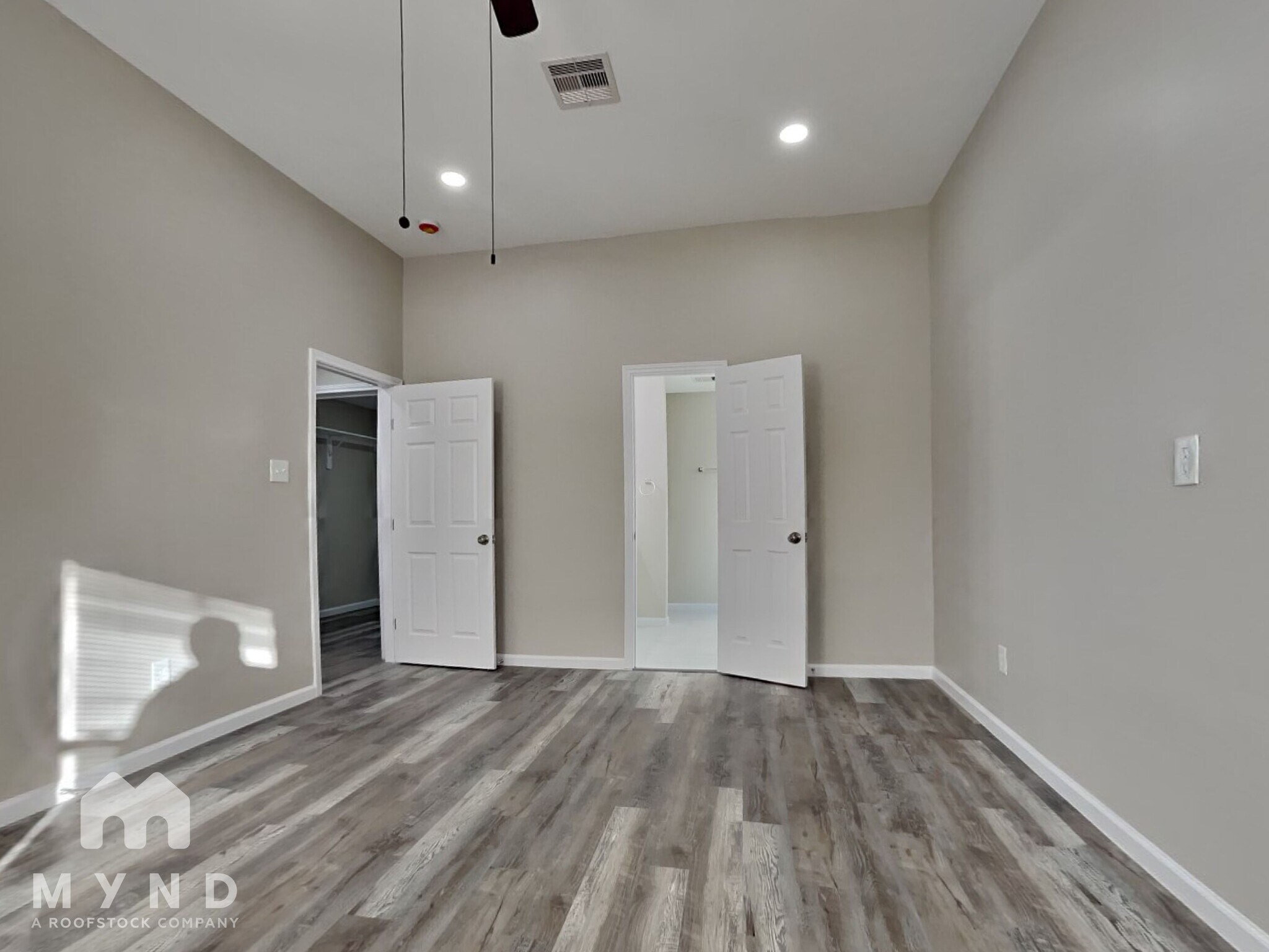 Building Photo - 6015 Barany Ct