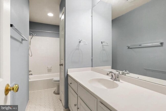 Building Photo - 5439 Plymouth Meadows Ct