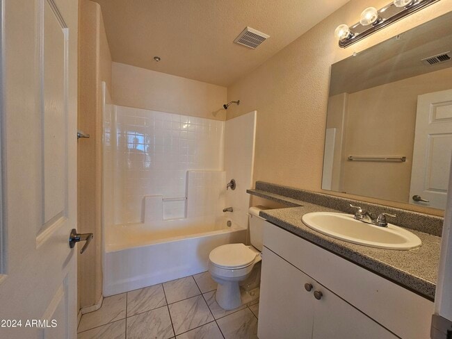 Building Photo - 18416 N Cave Creek Rd