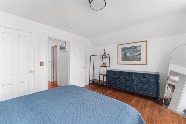 Building Photo - 183 Wood St