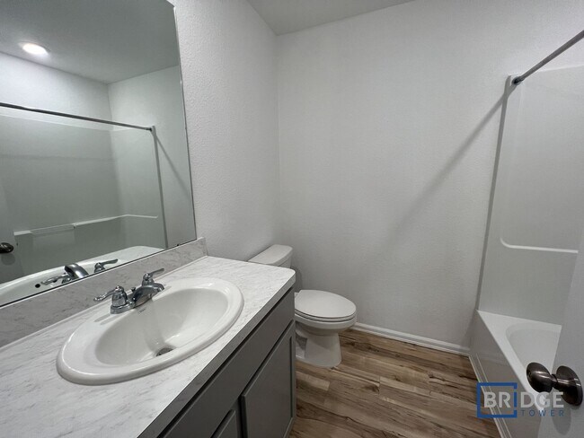Building Photo - 3315 Aster Mdw Wy