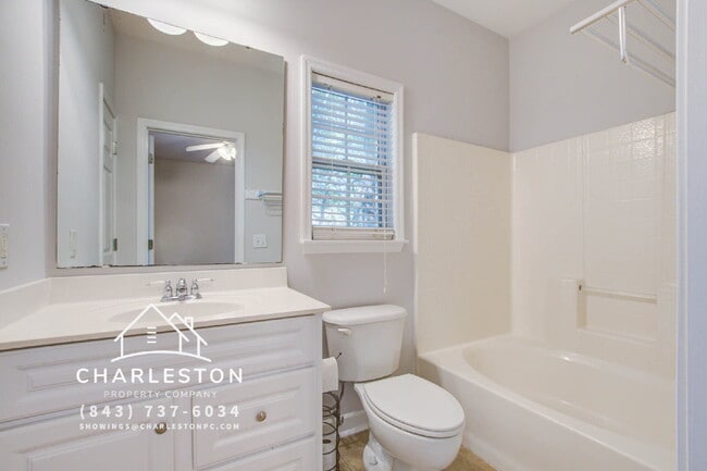 Building Photo - 100 Chinquapin Dr