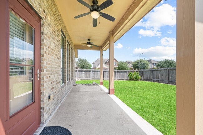 Building Photo - 207 Lockridge Hill Ln