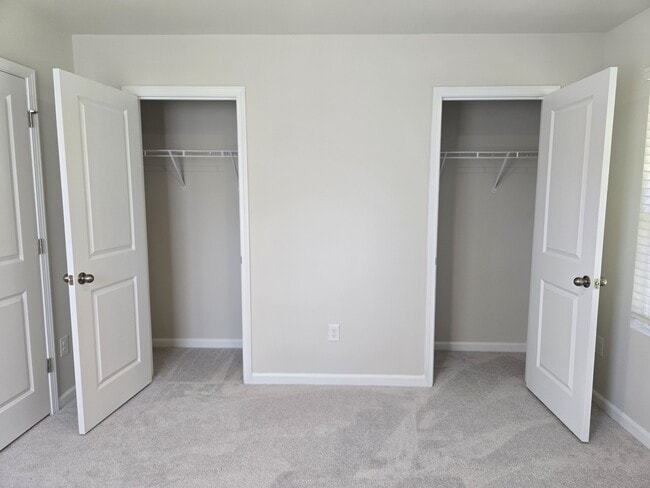 Building Photo - 1806 Autumn Mist Dr