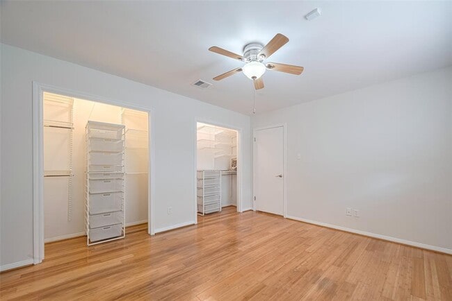 Building Photo - 5115 Kingfisher Dr