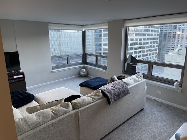 Building Photo - 440 N Wabash Ave