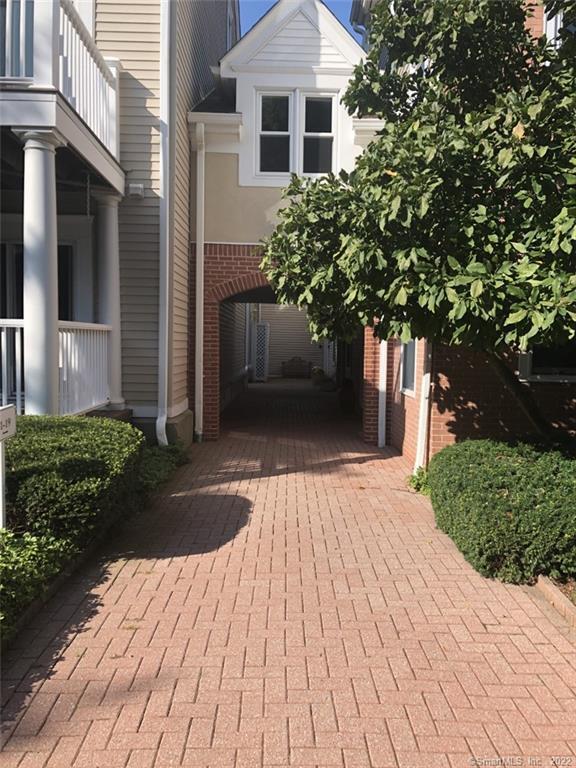 Building Photo - 51 Forest Ave