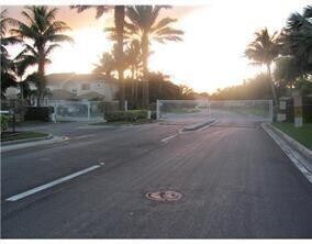 Building Photo - 6959 Stoney Creek Cir
