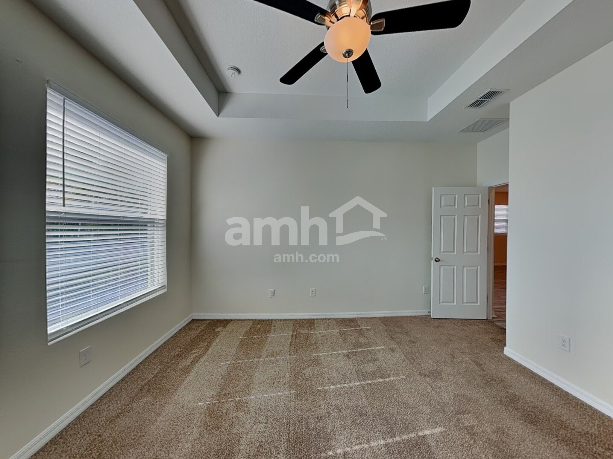 Building Photo - 6117 Voyagers Pl