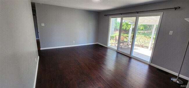 Building Photo - 1145 Mackinac Dr