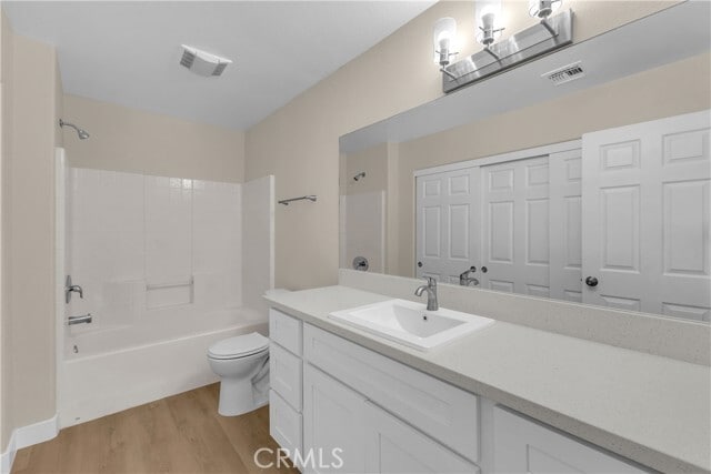 Building Photo - 1341 Beach Club Dr
