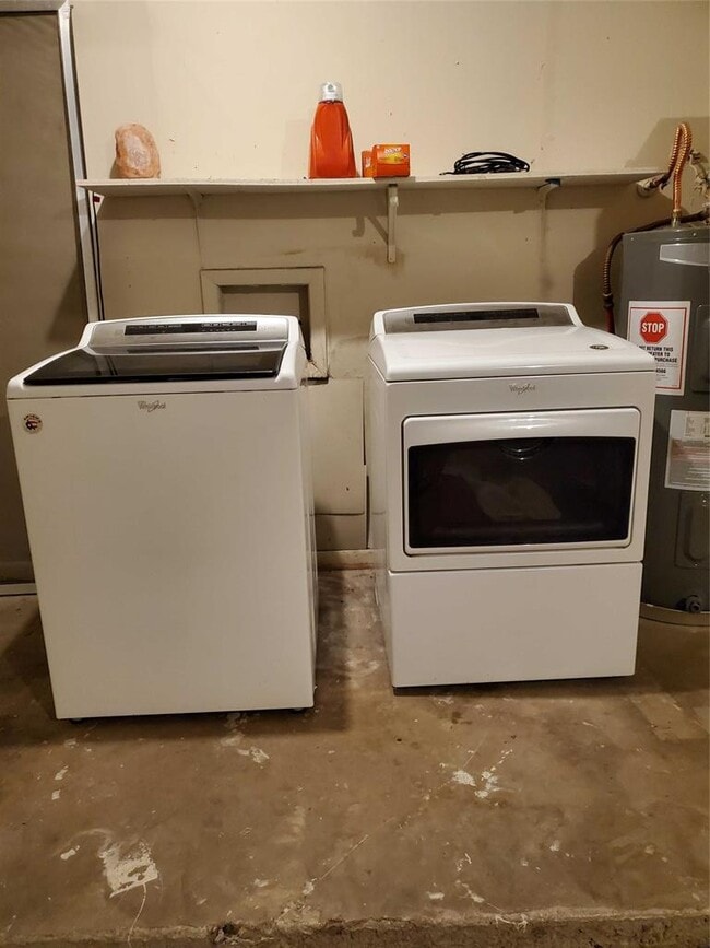 Building Photo - 12401 Willow Wild Dr