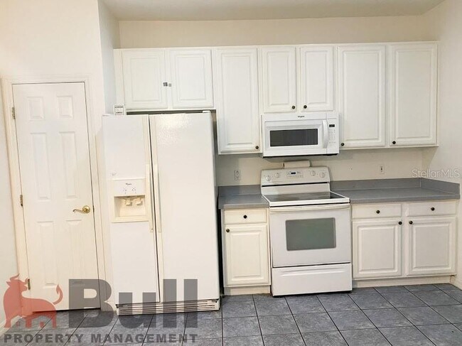 Building Photo - 596 Neumann Village Ct
