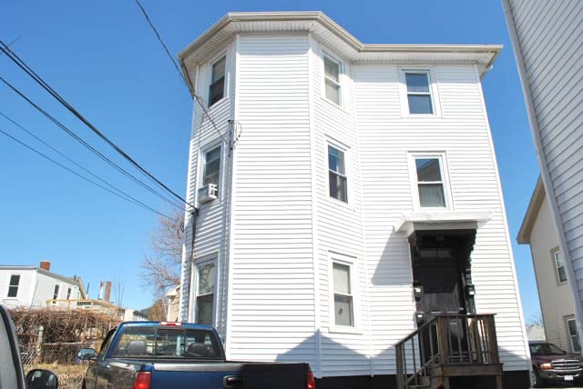 Building Photo - 10 Trenton St