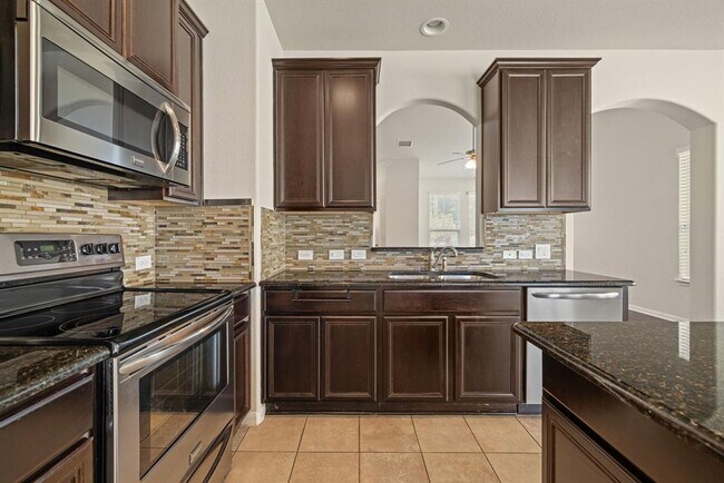 Building Photo - 1704 Willow Vista