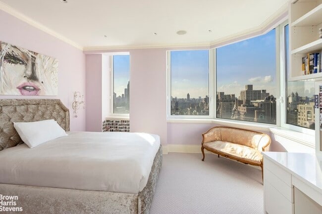 Building Photo - 188 E 78th St