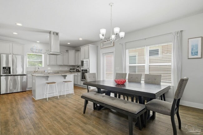 Building Photo - 7967 Double Gate Dr