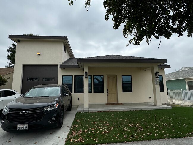 Primary Photo - 13608 Roseton Ave