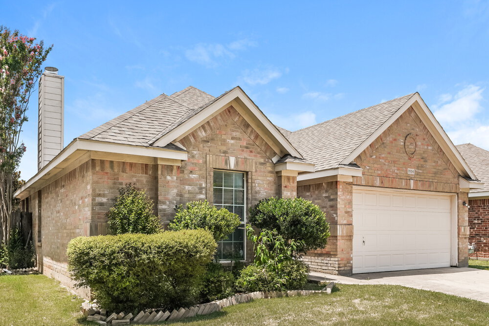 Building Photo - 8504 Rock Creek Dr