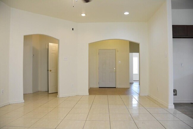Building Photo - 9231 Burford Ln