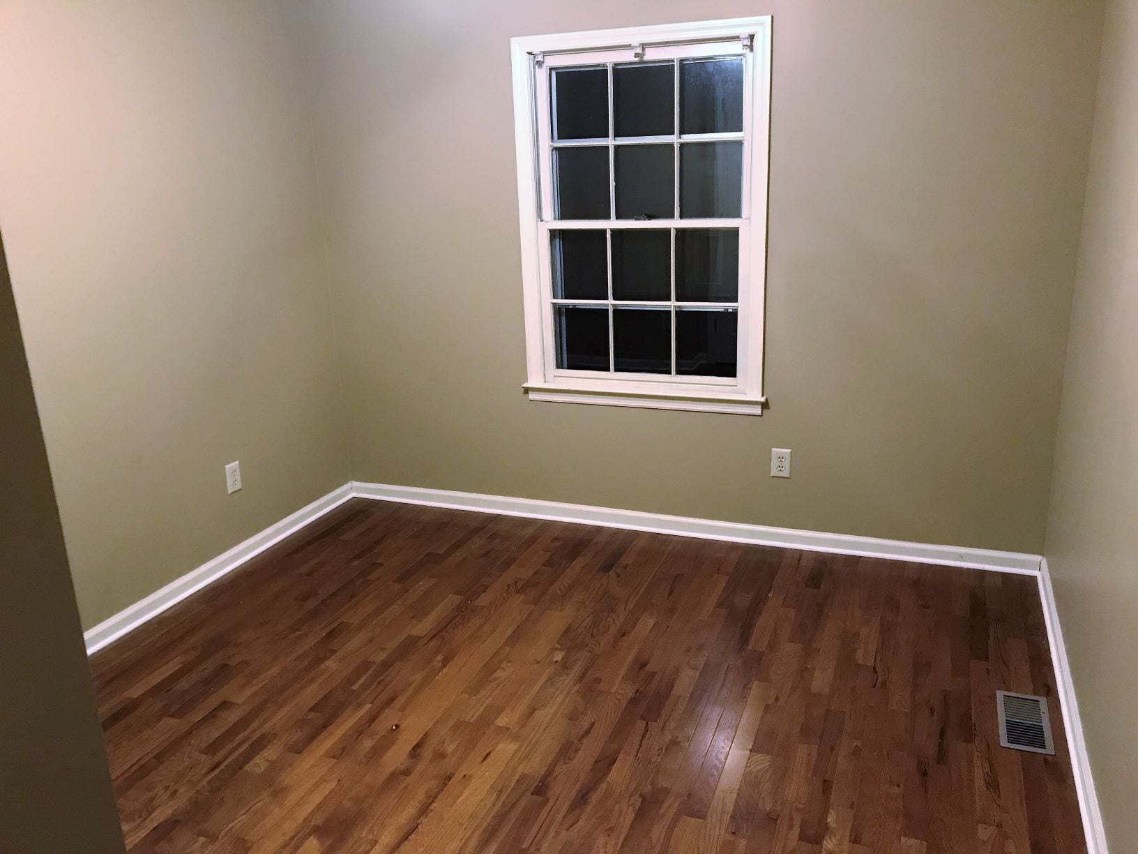 Bedroom 2 - 1010 Hammack Ct