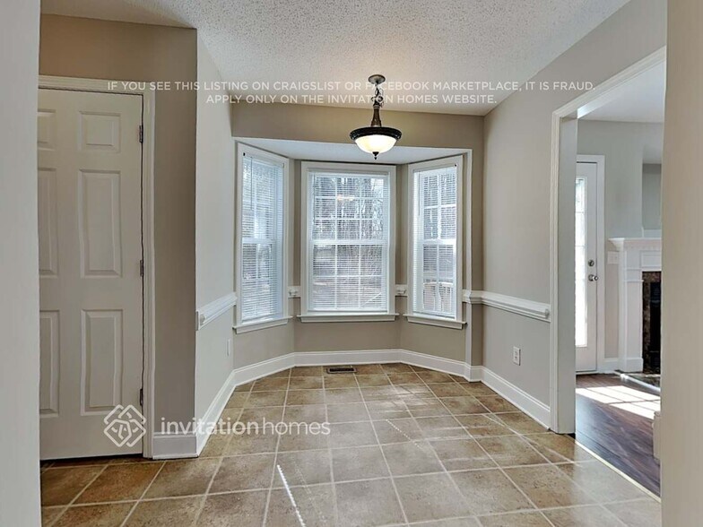 Building Photo - 152 Saleen Dr