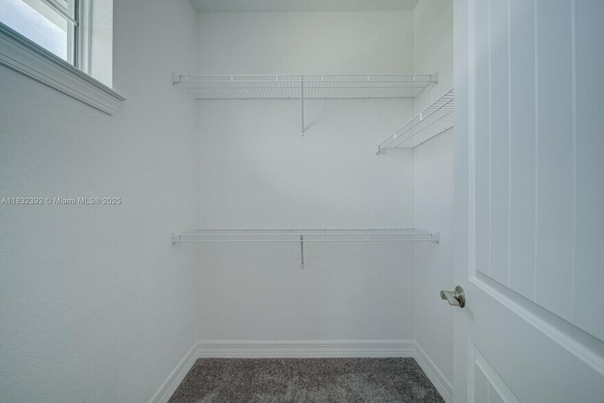Building Photo - 1280 Eucalyptus Dr