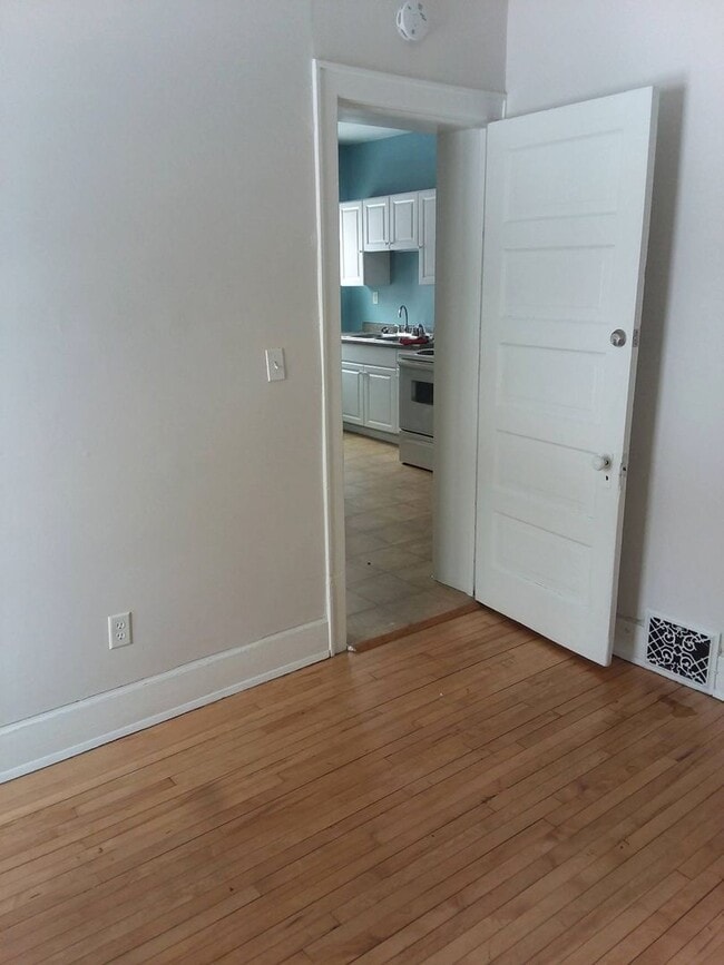 Building Photo - 2214 N Holton St