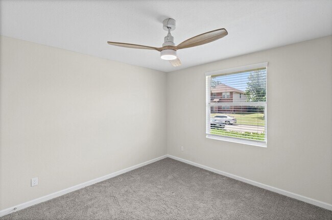 Building Photo - 2140 Hacienda Ct