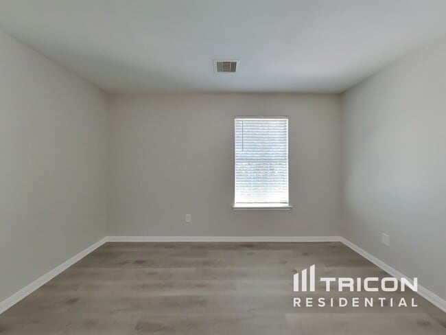 Building Photo - 21507 Palma Grove Way