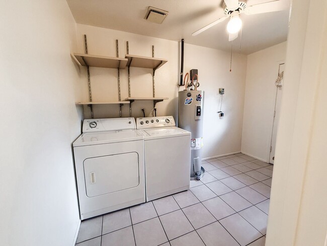 Building Photo - 3-Bedroom Gilbert Home with Tile Floors & ...