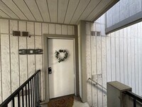 Building Photo - 600 Central Ave