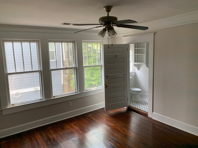 Master Bedroom - 15 Branham St NE