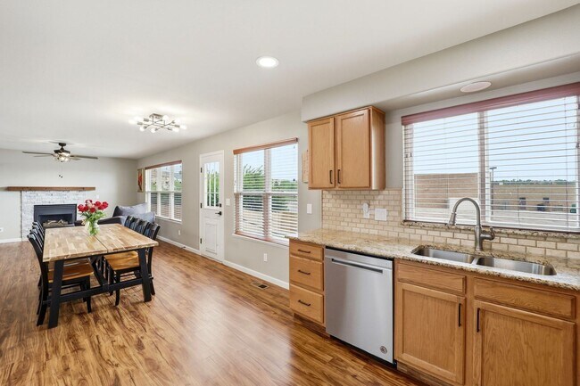 Building Photo - 1108 Scarlet Oak Dr
