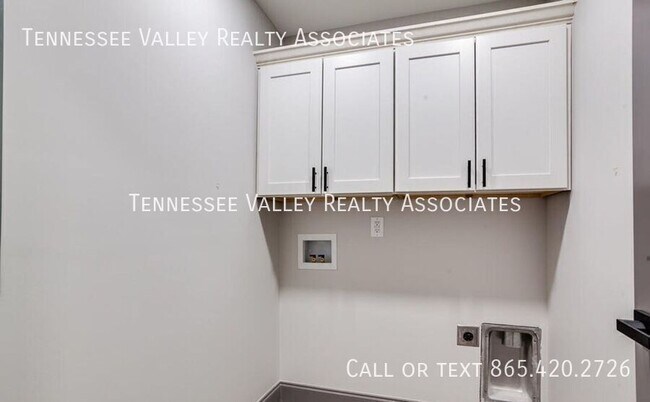 Building Photo - 7814 Lake Mountain Ln