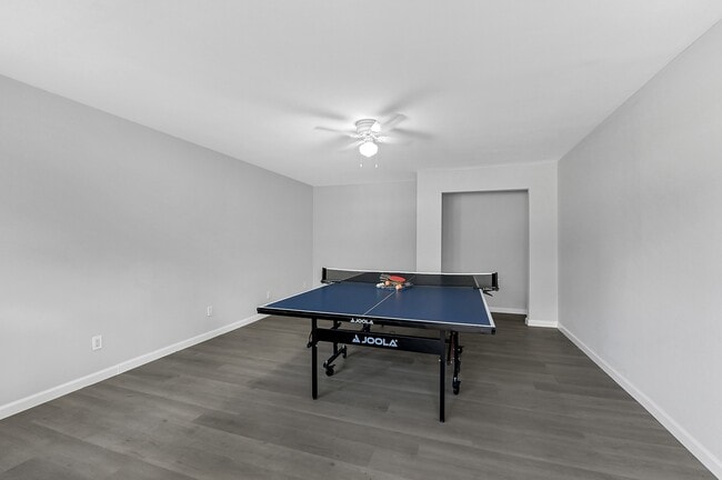 Building Photo - 1724 Elmview Dr