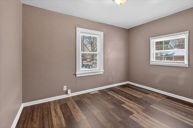 Building Photo - 2351 North LaSalle Street - $750.00/mo.