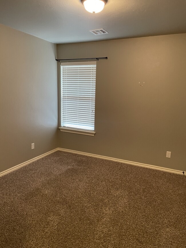 Building Photo - 117 Ashley Dr