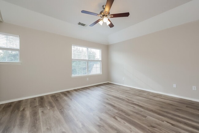 Building Photo - 1403 Natural Pine Trail