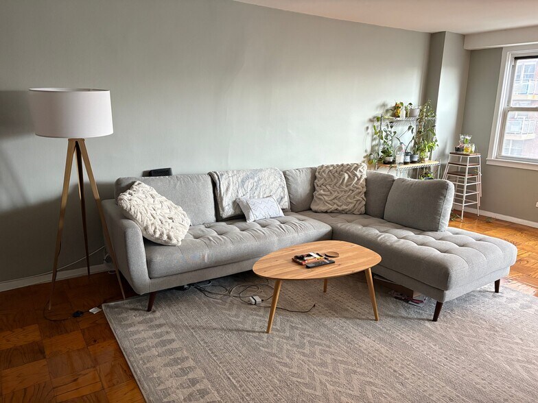 Building Photo - 580 Flatbush Ave