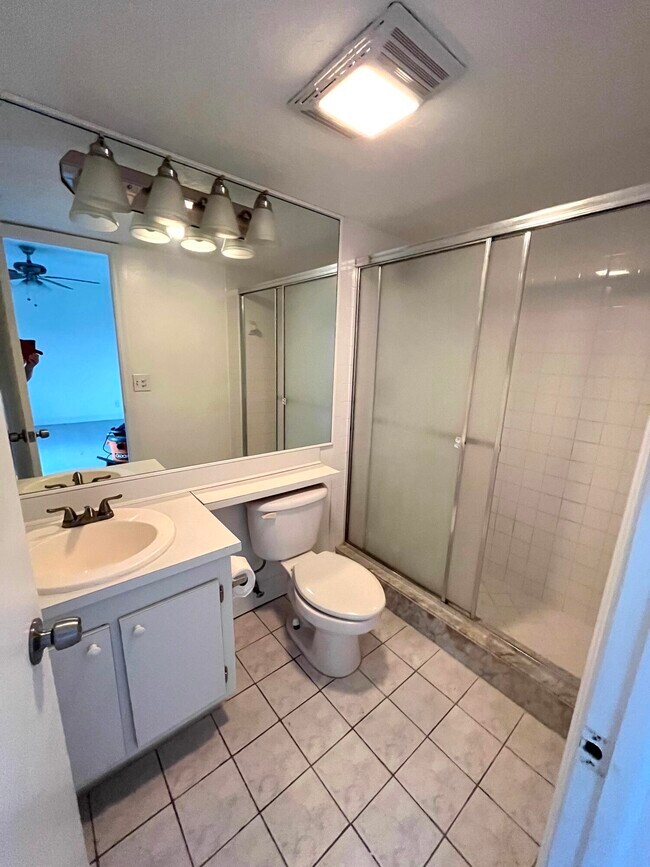 Building Photo - 5502 Waterview Cir