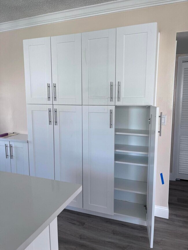 Building Photo - 251 S Golf Blvd