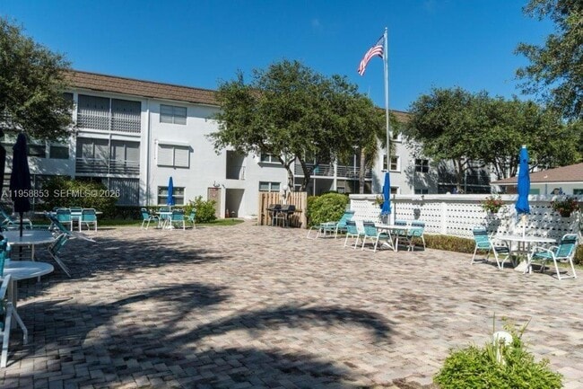 Building Photo - 1501 S Ocean Blvd