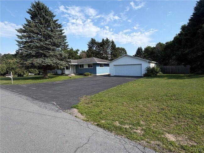 Building Photo - 107 Hadley Dr