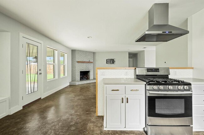 Building Photo - 2513 Broken Oak Dr