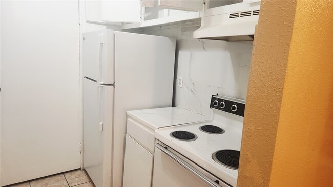 Building Photo - 12511 Ashford Meadow Dr
