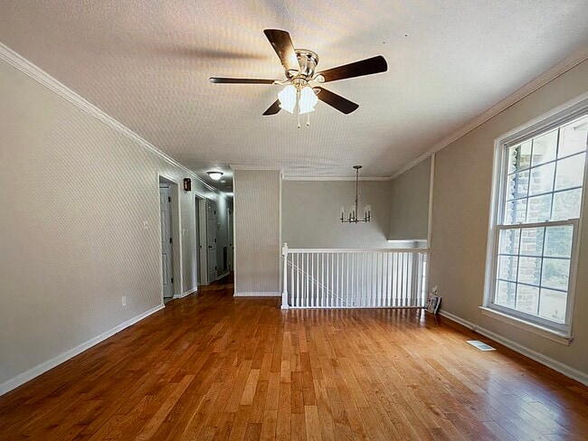 Building Photo - 1903 Preswood Dr