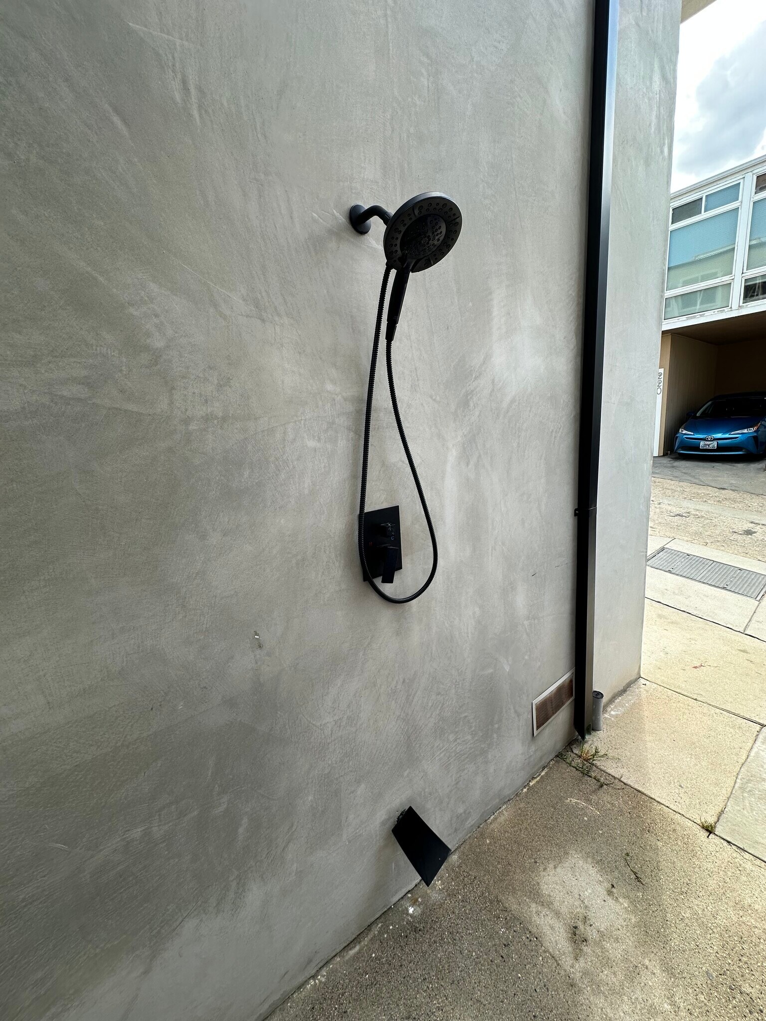 Building Photo - 221 36th Pl