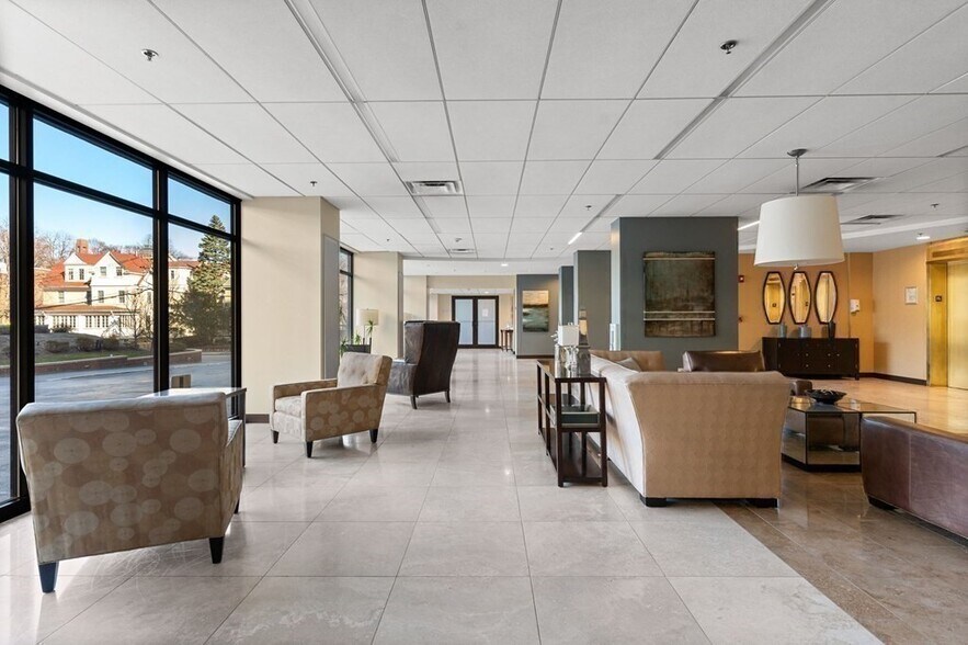 Building Photo - 60 Longwood Ave